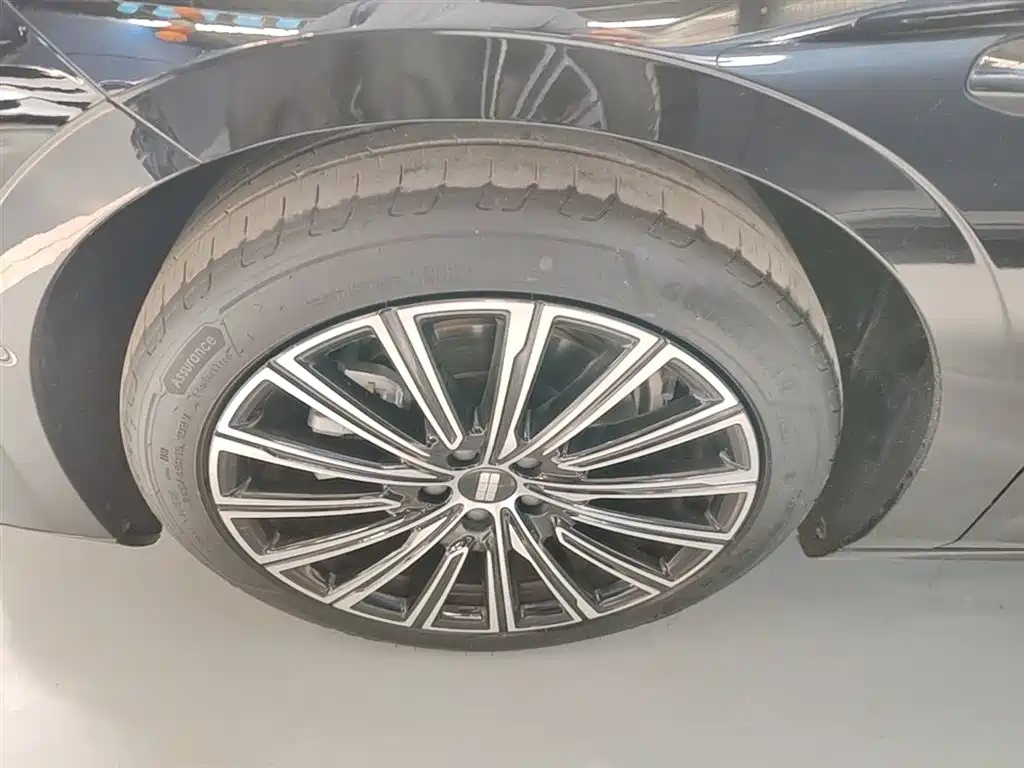 Geely Galaxy Galaxy Xingyao 8 2025 130km EM-P Starship Edition фото 23