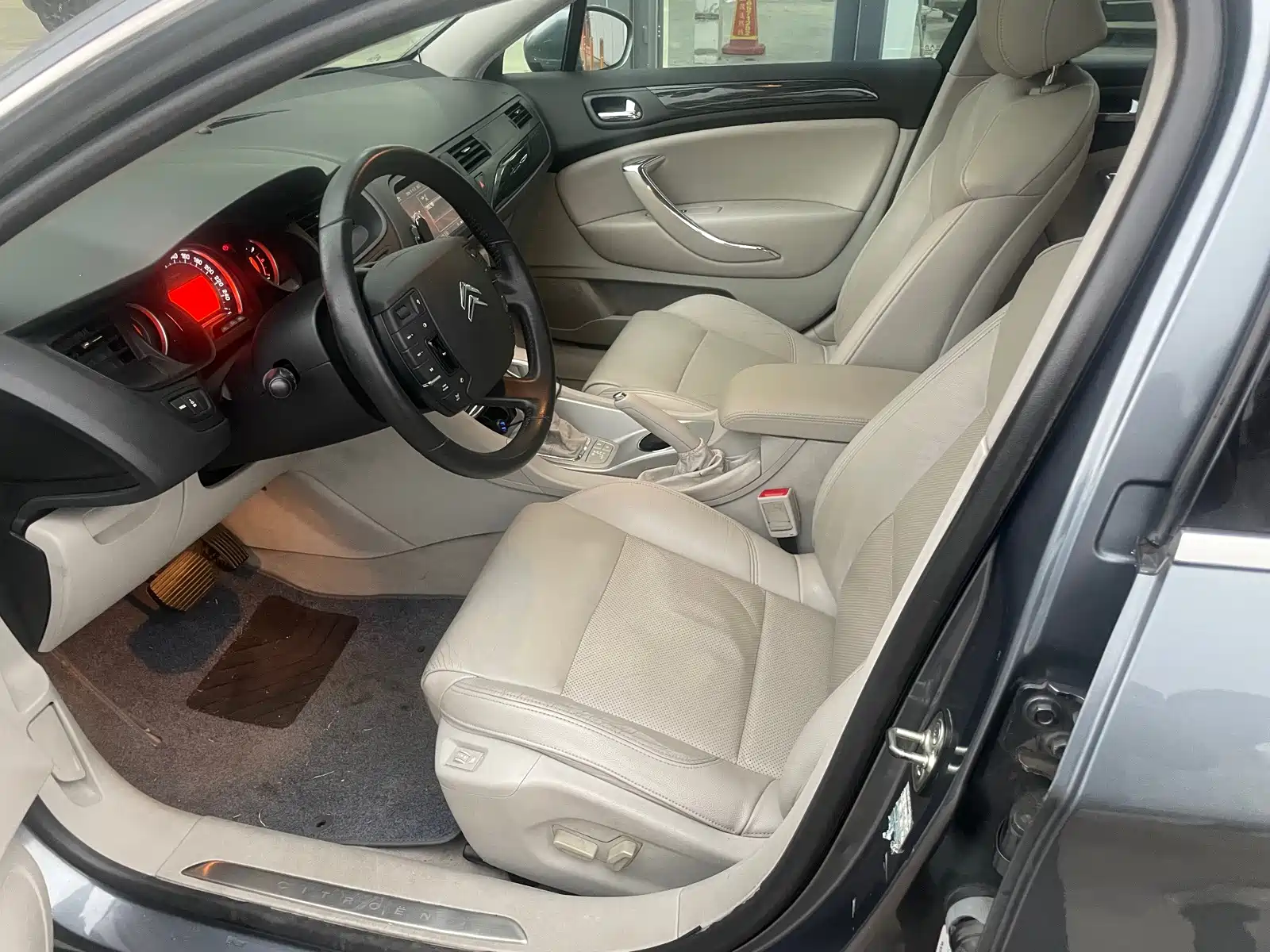 Фото 7 - Citroën C5