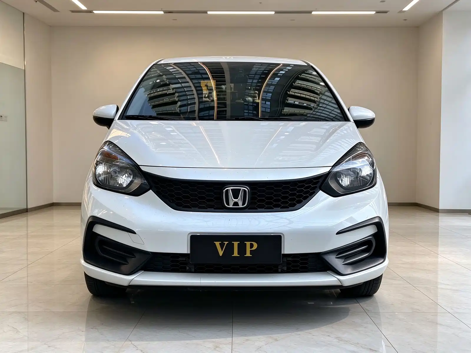 Photo 2 - Honda Fit