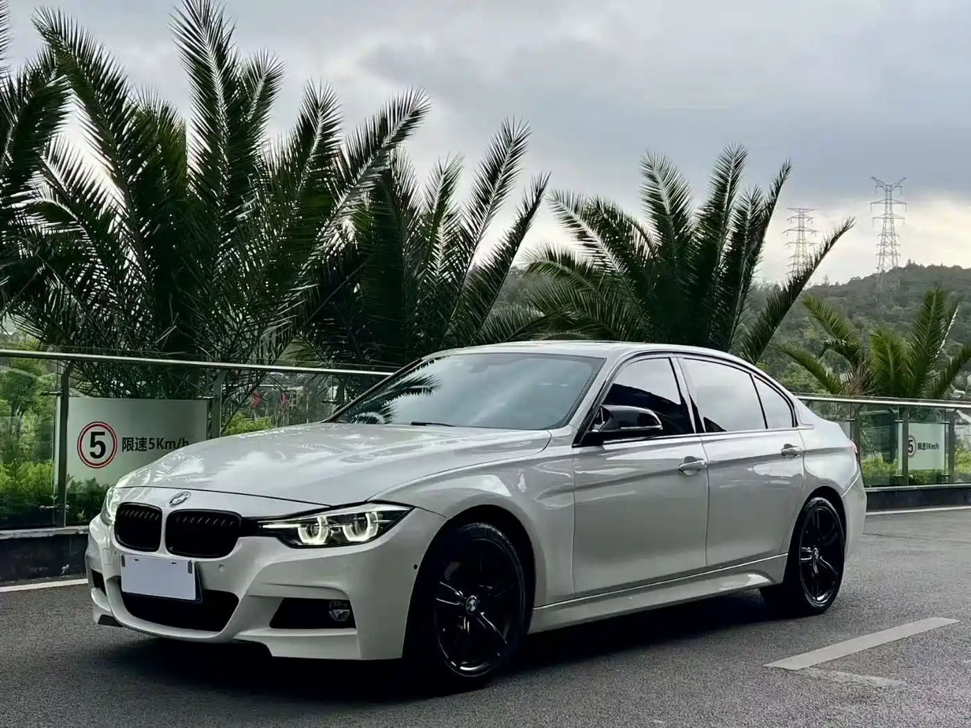 Фото 1 - BMW 3 Series