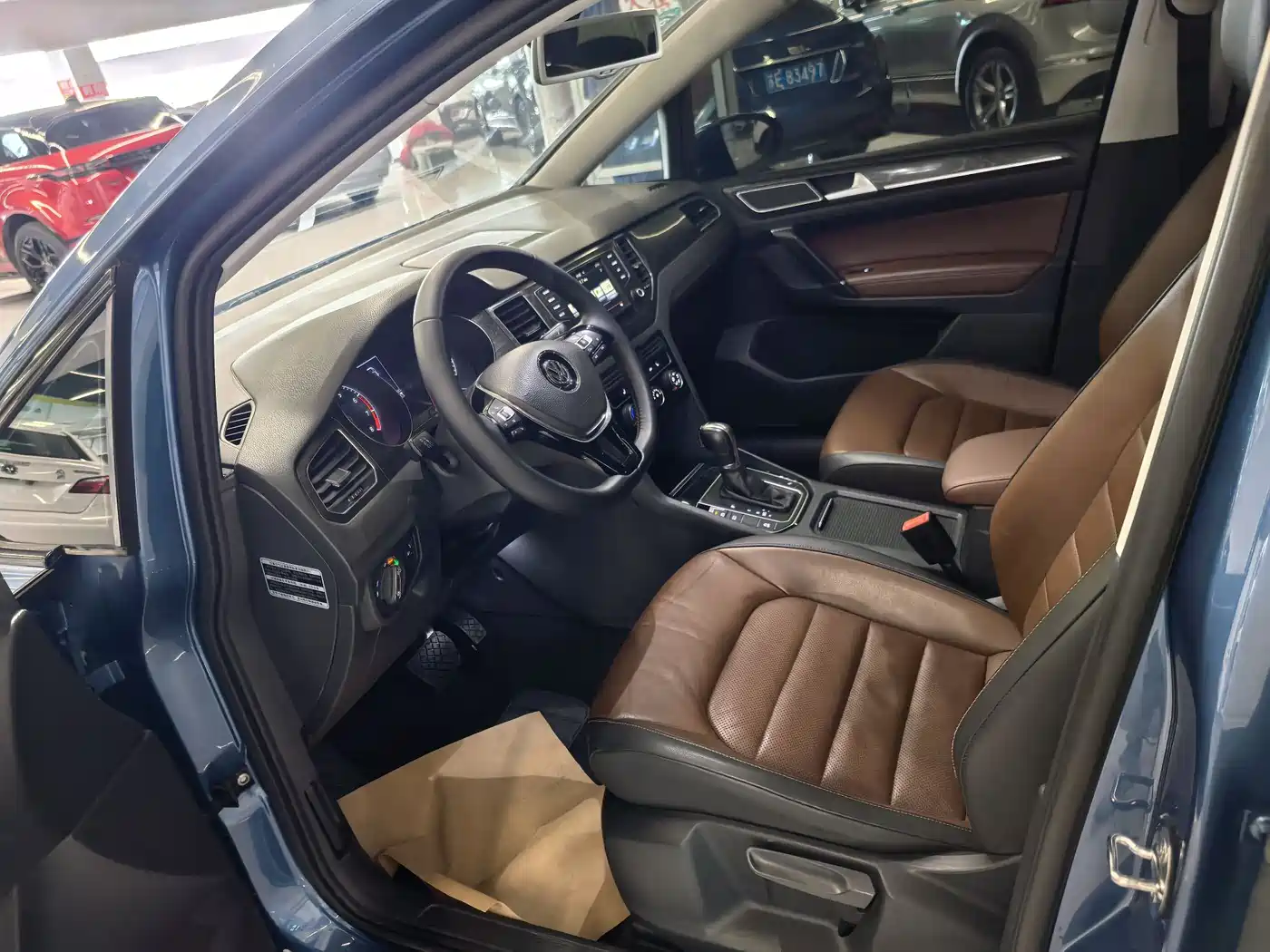Volkswagen Golf Sportsvan 2016 280TSI Automatic Luxury фото 5