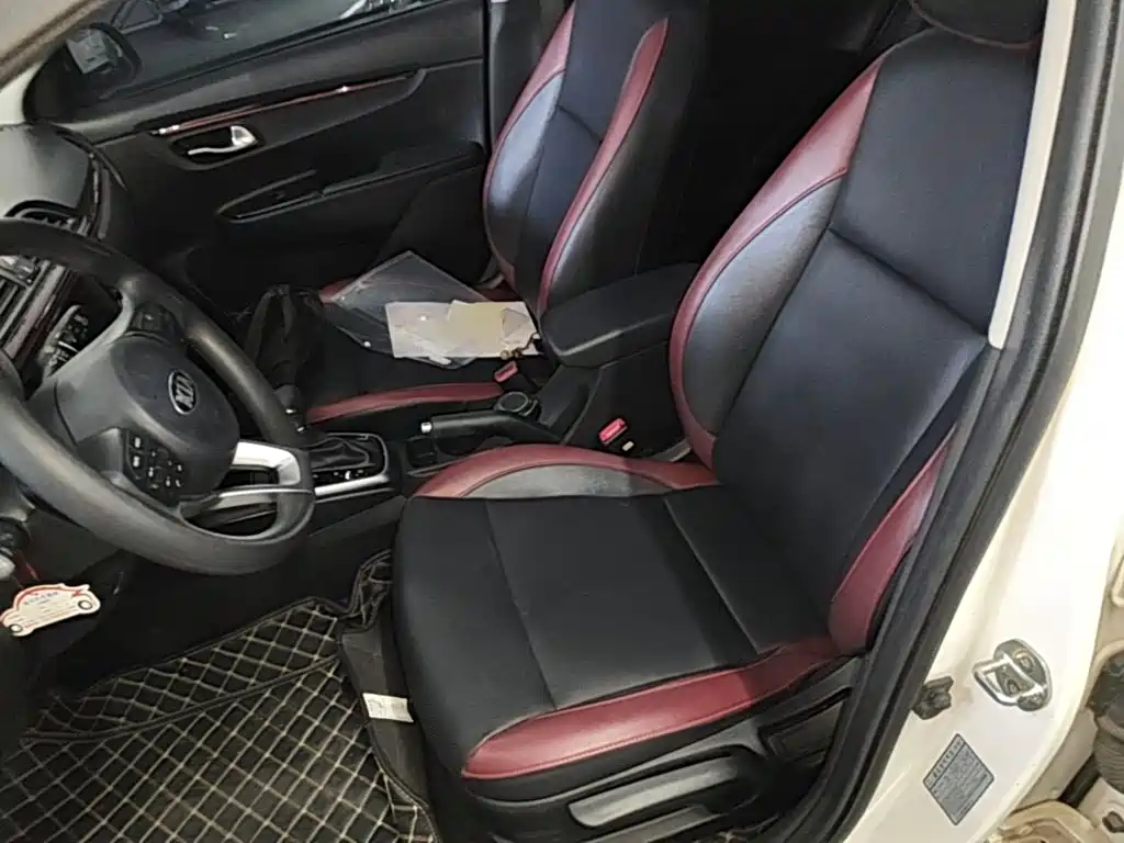 Kia KX CROSS 2018 2017 1.4L AT GLS