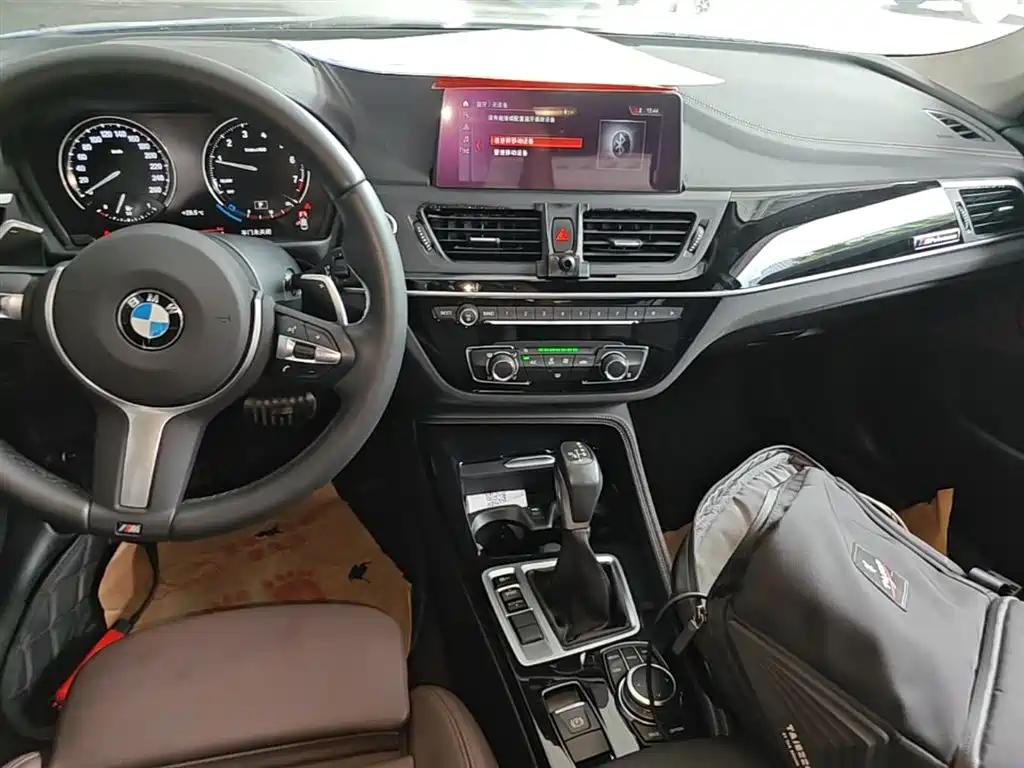 BMW 1 Series 2019 120i Leading M Sport Package фото 13