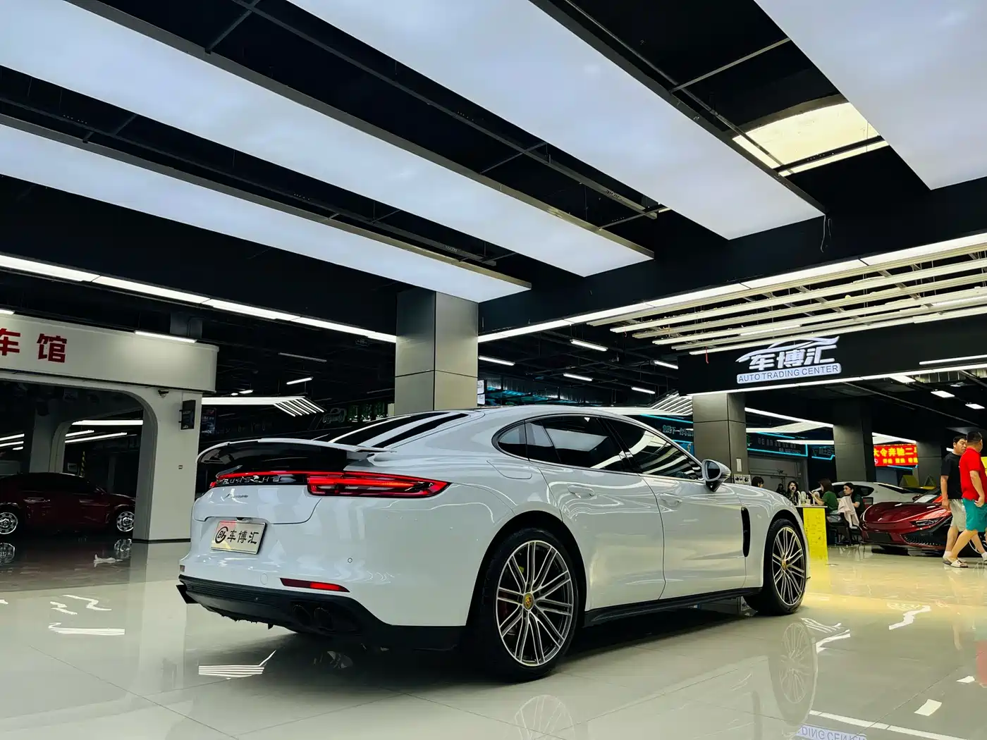 Porsche Panamera 2017 Panamera 3.0T фото 7