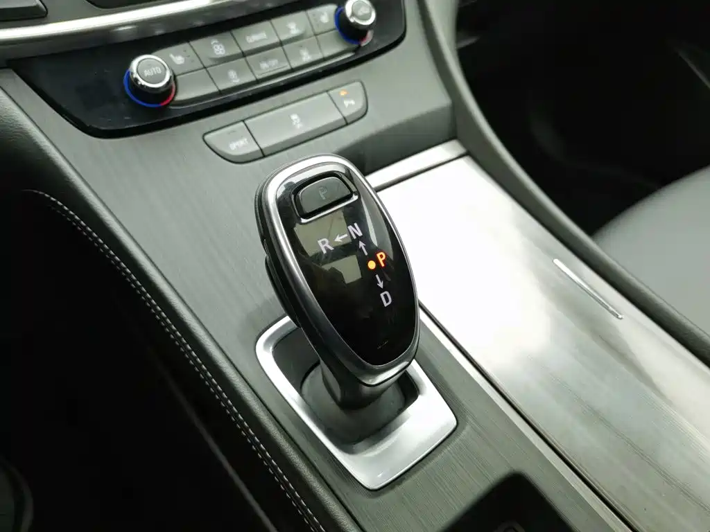 Buick Lacrosse, миниатюра 13