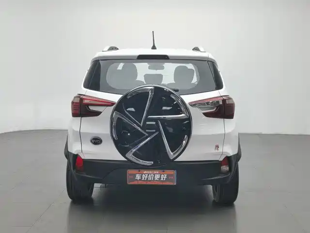 BYD Yuan 2017 1.5L Manual Cool Connect — фото 4
