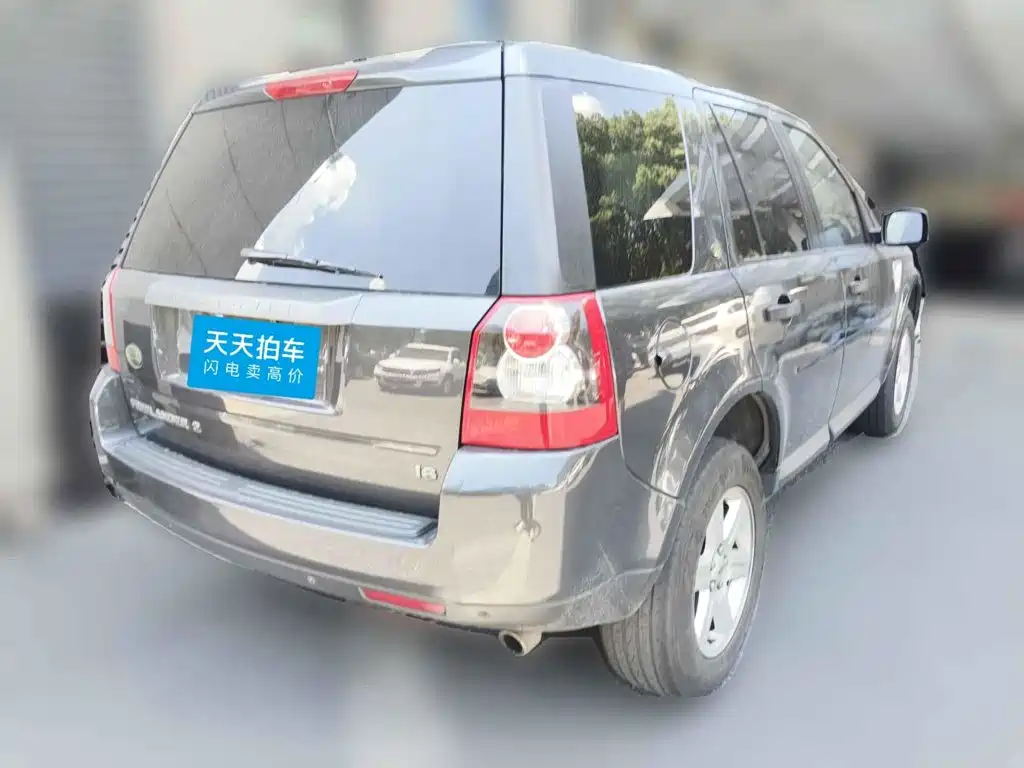 Photo 2 - Land Rover Freelander 2