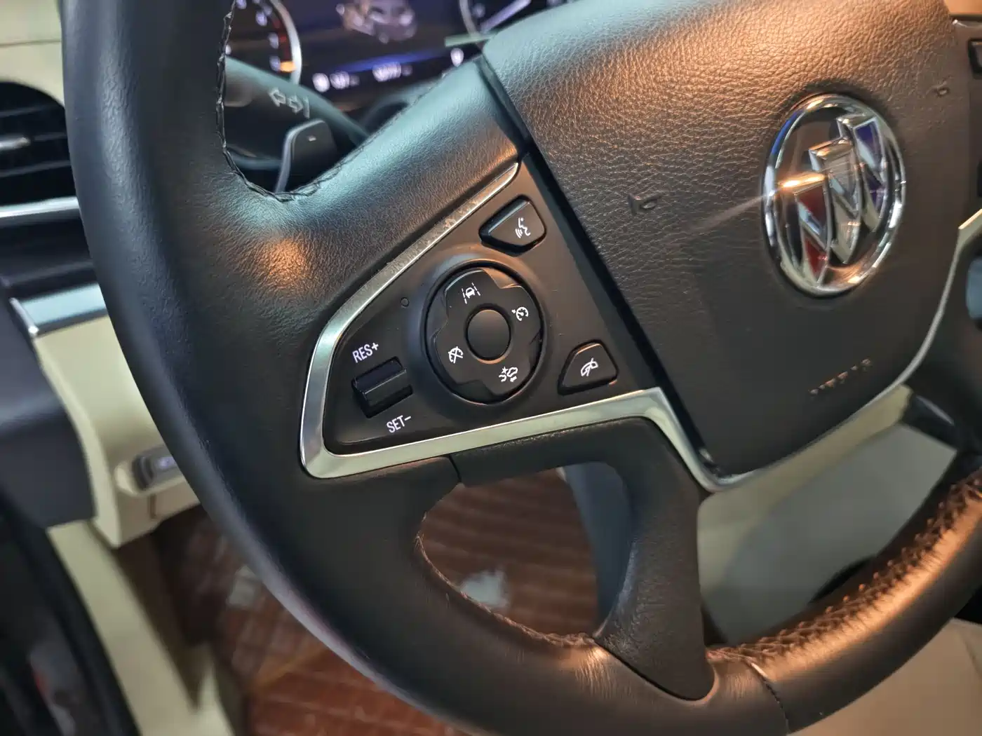 Buick GL8 2023 Land Business Class Smart Premium фото 10