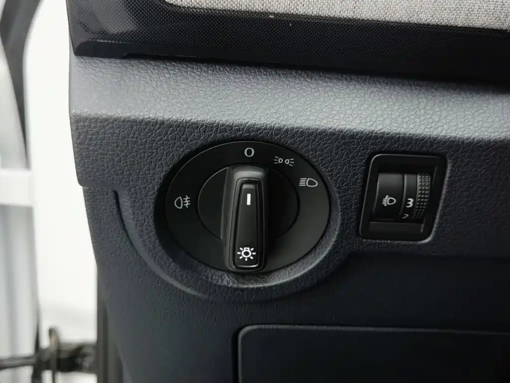 Volkswagen Tharu 2026 2026 New Sharp 1.5L Advance Edition