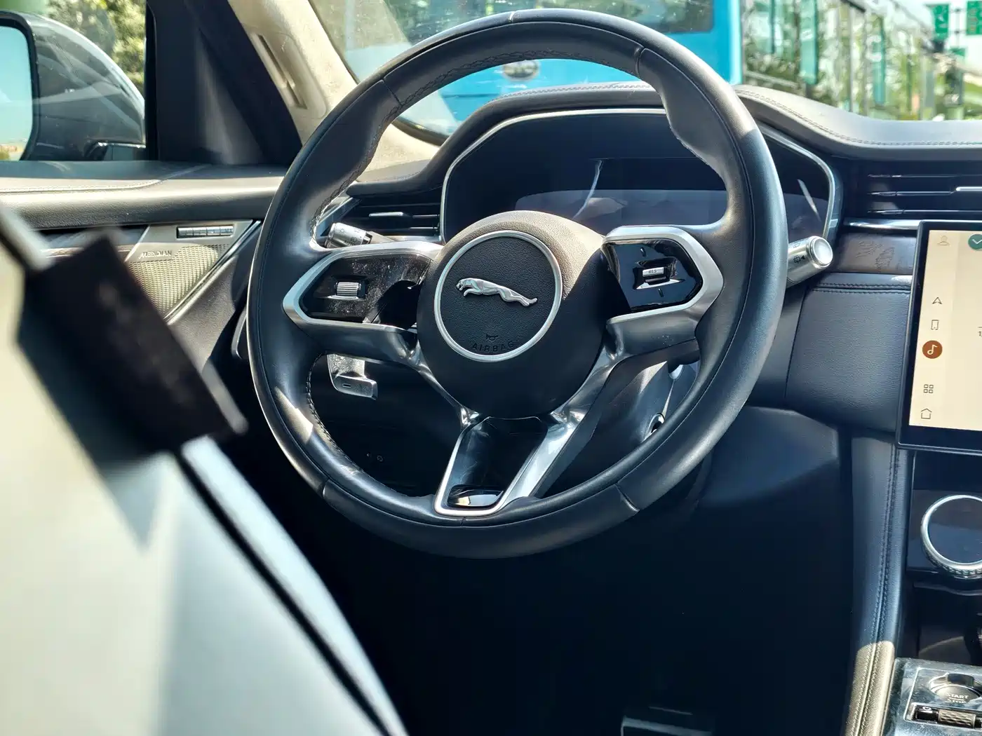 Jaguar F-PACE 2023 2022 P250 HSE