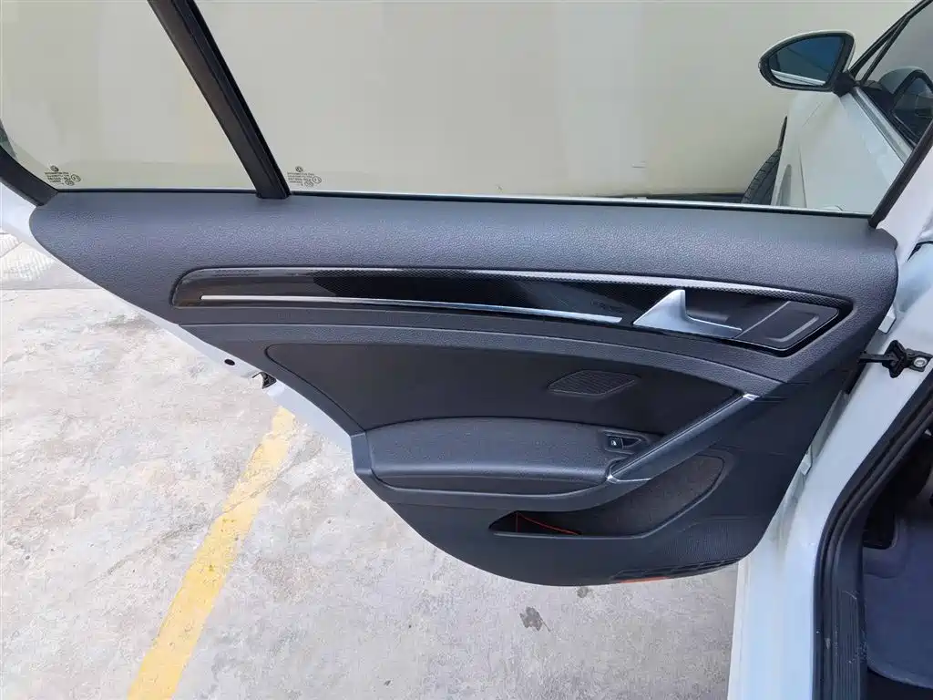 Volkswagen Golf 2015 1.4TSI Automatic Flagship фото 22