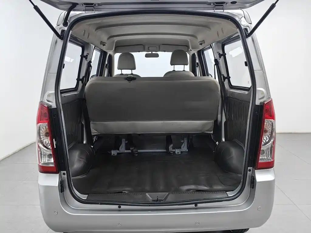 Wuling Motors Wuling Rongguang 2020 2020 1.2L S Basic Model China VI