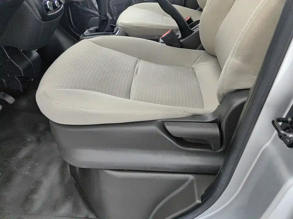 Wuling Motors Wuling Rongguang 2020 2020 1.2L S Basic Model China VI