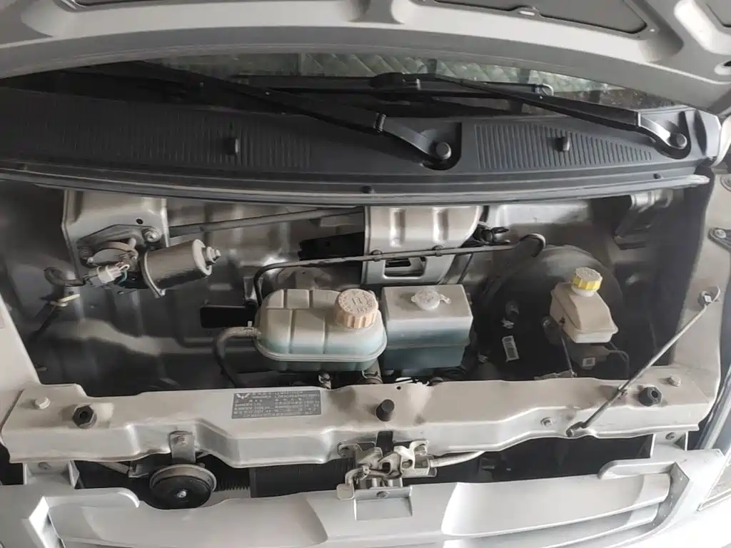 Wuling Motors Wuling Rongguang S 2022 2021 Model 1.2L Basic 7-Seater LSI