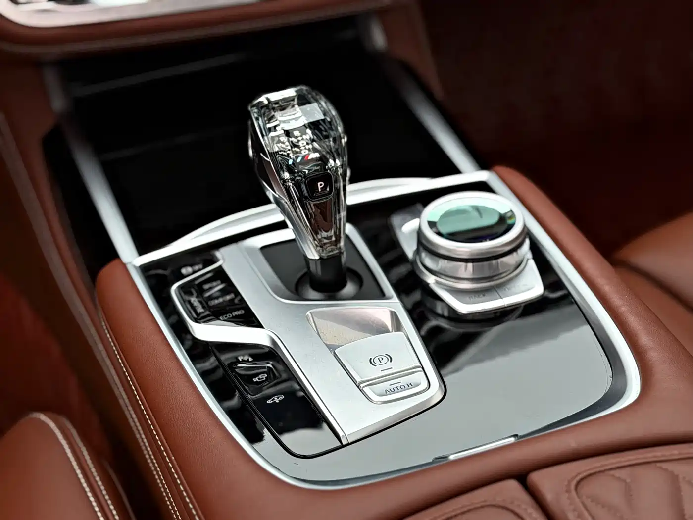 BMW 7 Series 2019 Facelift 740Li xDrive Executive M Sport Package фото 11