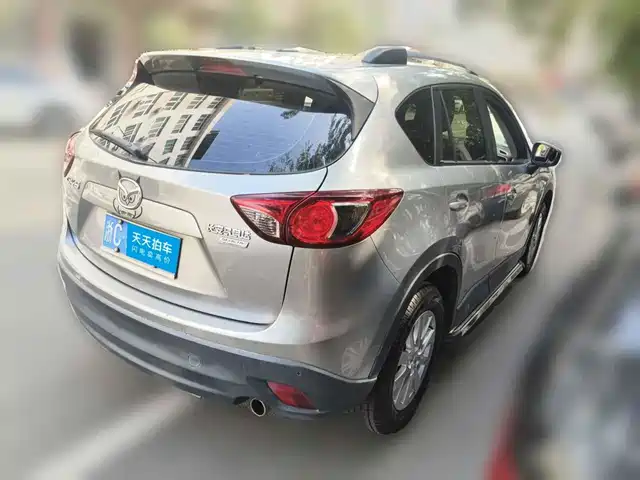 Mazda CX-5 2015 2.0L Automatic 2WD Urban — фото 2