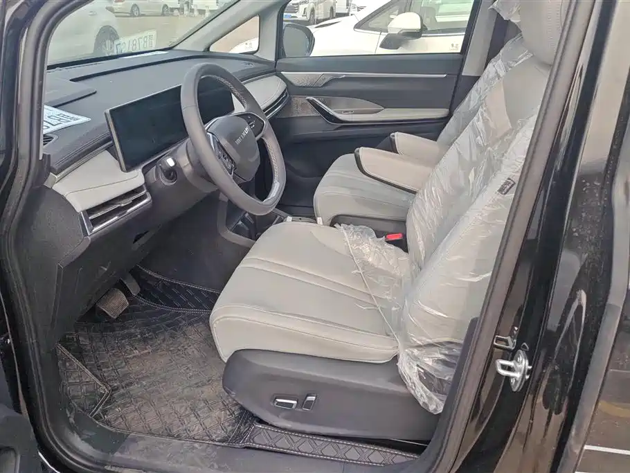 SAIC MAXUS CHASE G70