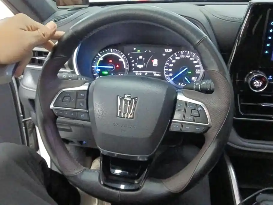 Toyota Crown Kluger 2021 2.5L HEV 4WD Elite фото 15
