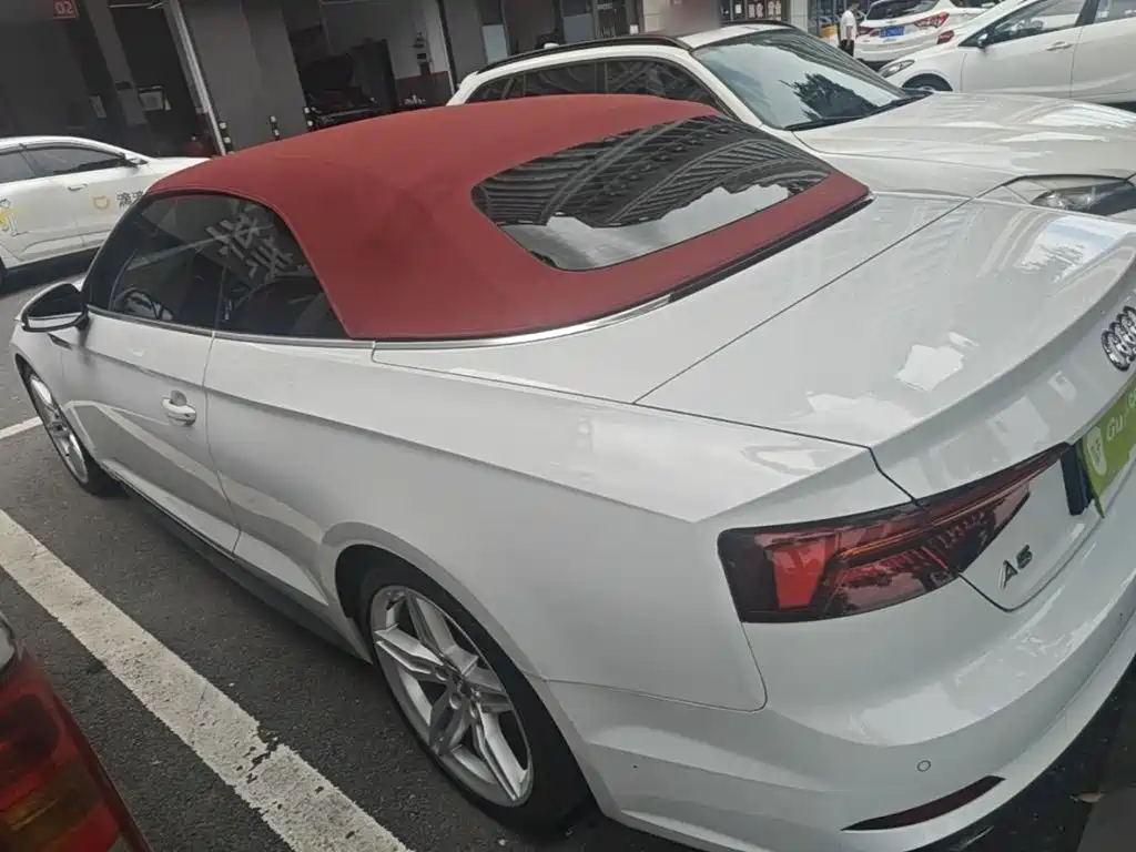 Photo 5 - Audi A5 (Import)