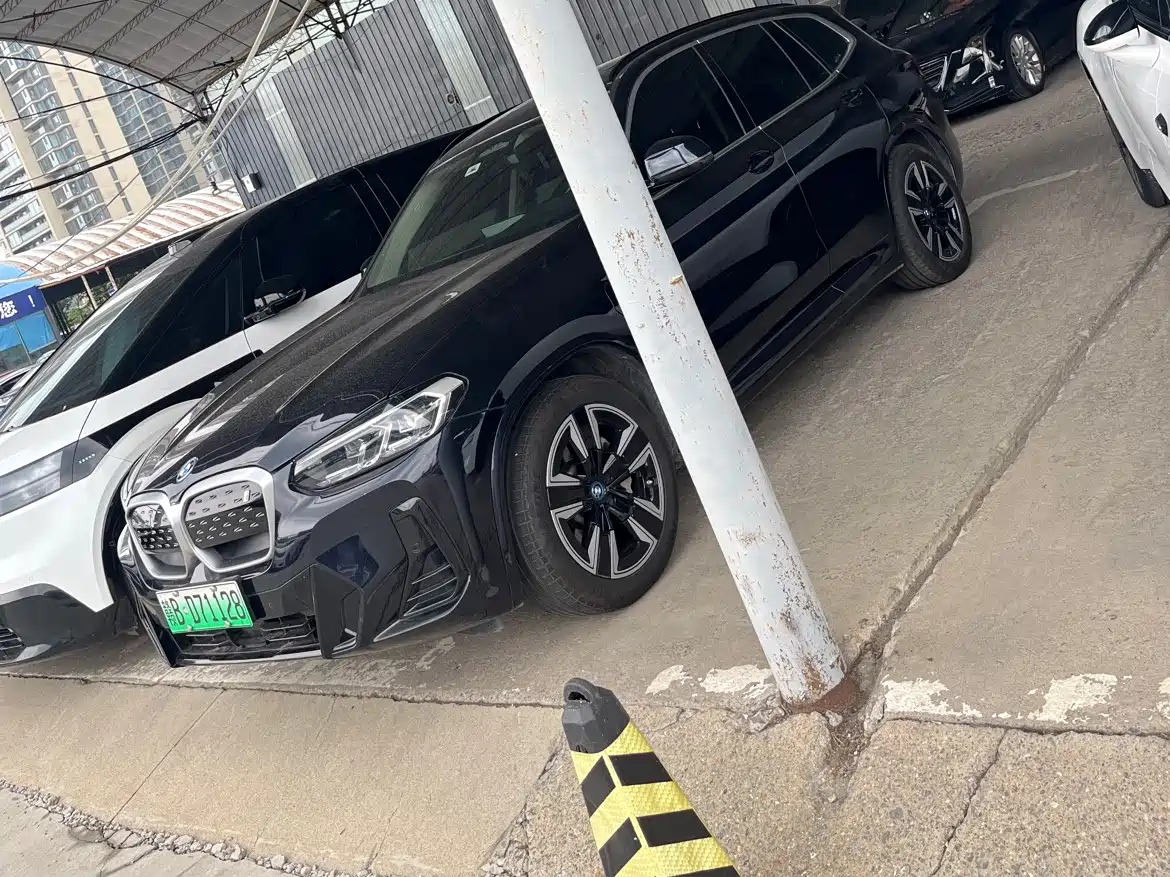 BMW iX3 2022 Facelift Leading Model