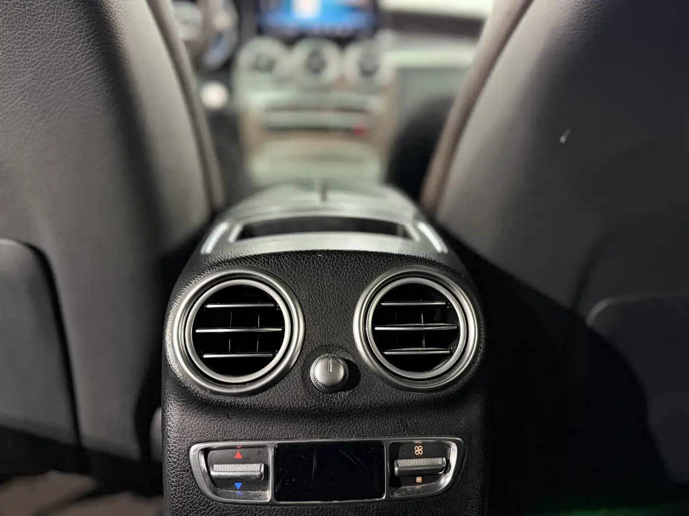 Mercedes-Benz GLC 2022 Model GLC 300 L 4MATIC Dynamic Edition фото 9