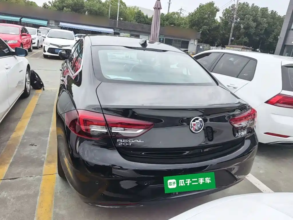 Photo 6 - Buick Regal