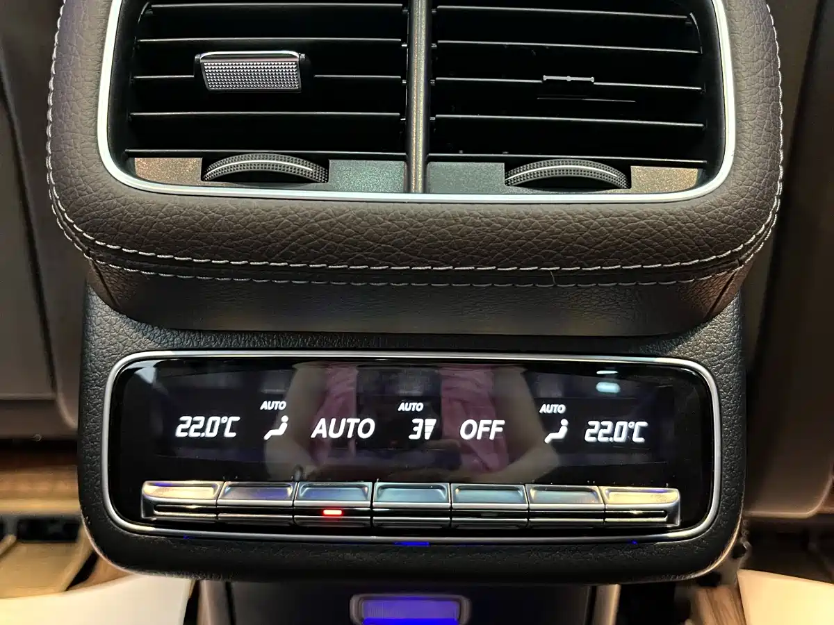 Mercedes-Benz GLE 2023 GLE 450 4MATIC Luxury фото 27