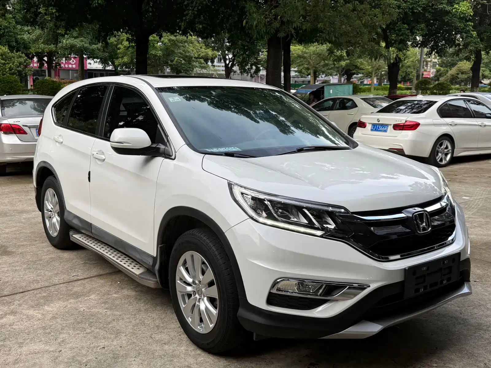 Фото 3 - Honda CR-V