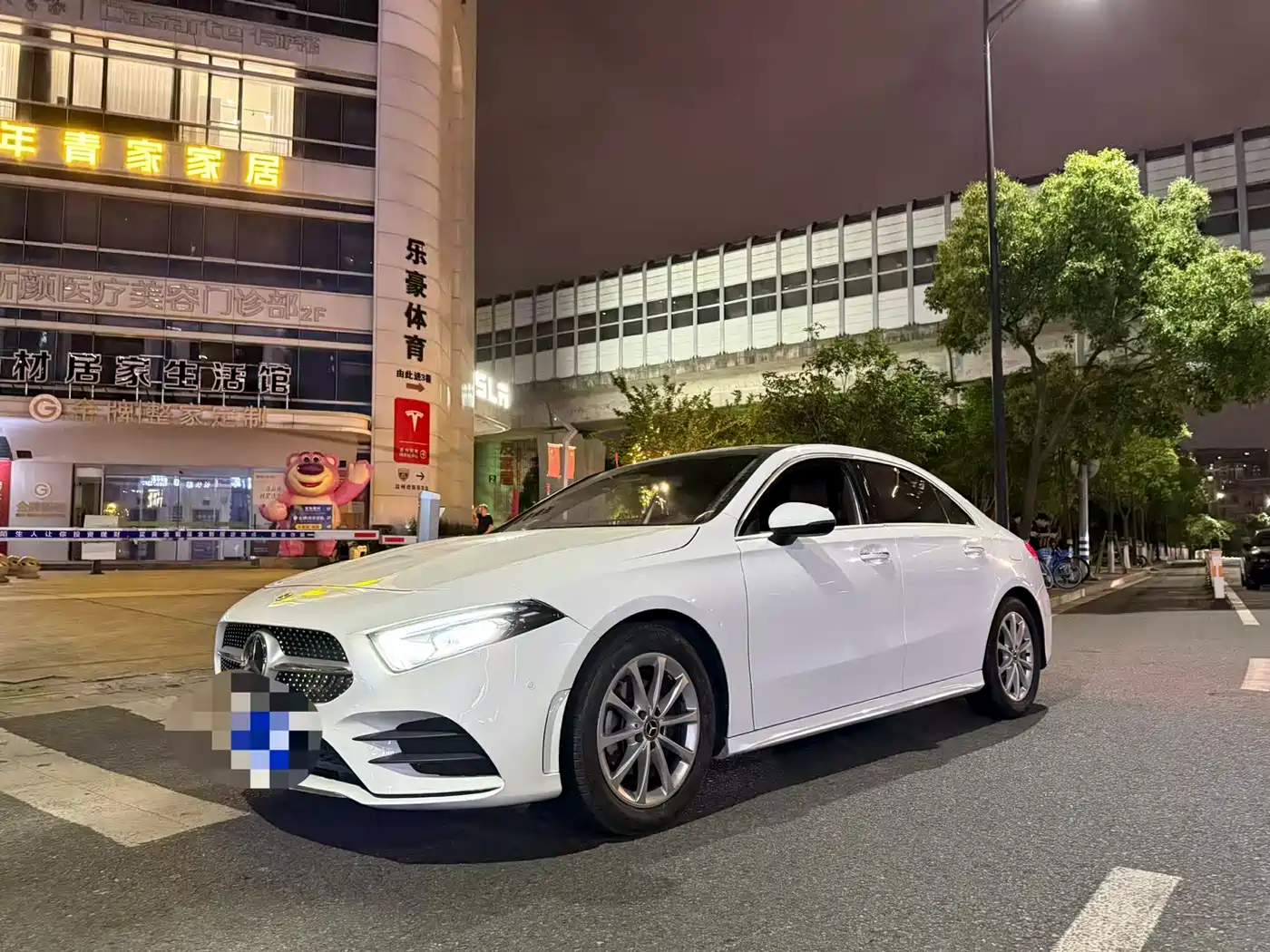 Mercedes-Benz A-Class 2020 A 200 L Sport Sedan фото 2