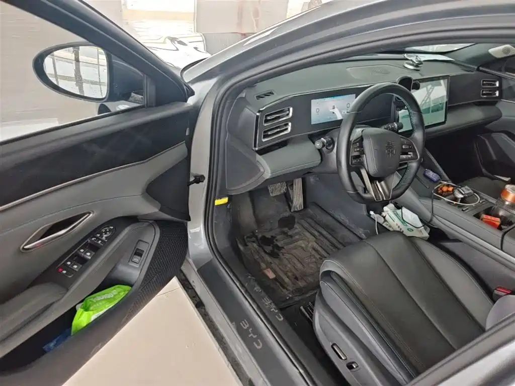 BYD Qin L 2024 DM-i 120KM Superior Edition фото 16
