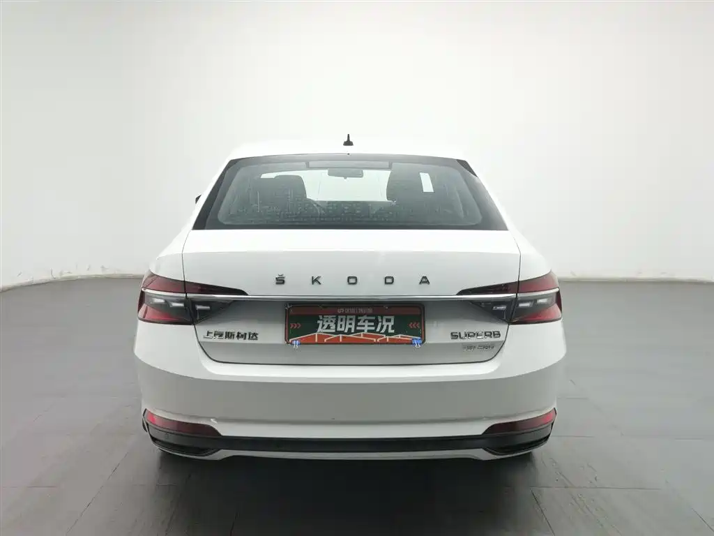 Škoda Superb 2019 TSI280 DSG Standard Edition фото 4
