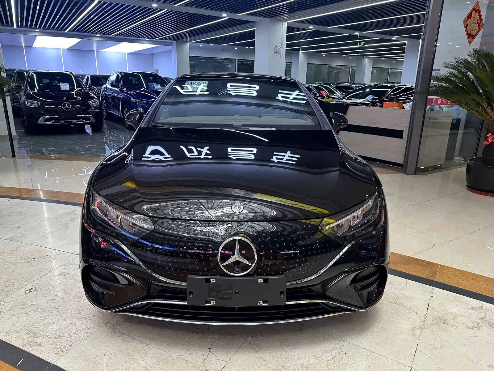 Фото 2 - Mercedes-Benz EQE