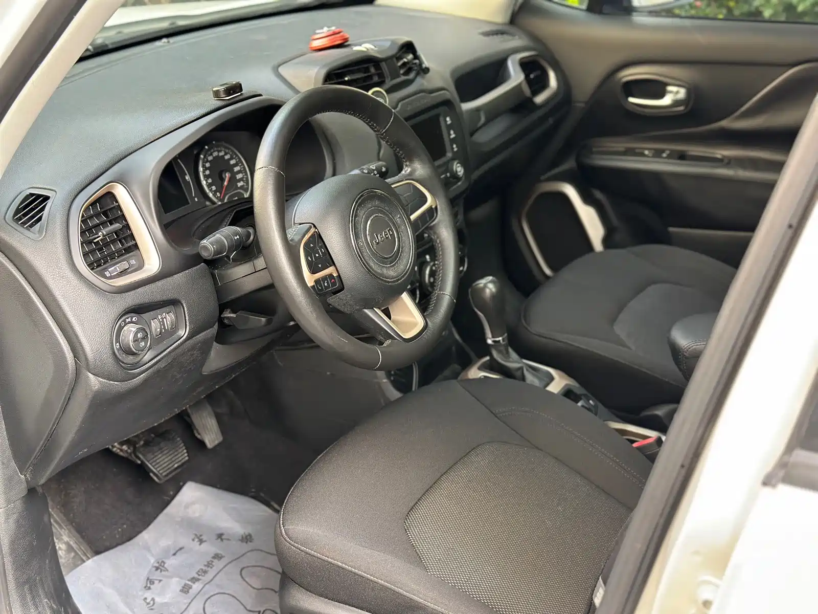 Фото 7 - Jeep Renegade