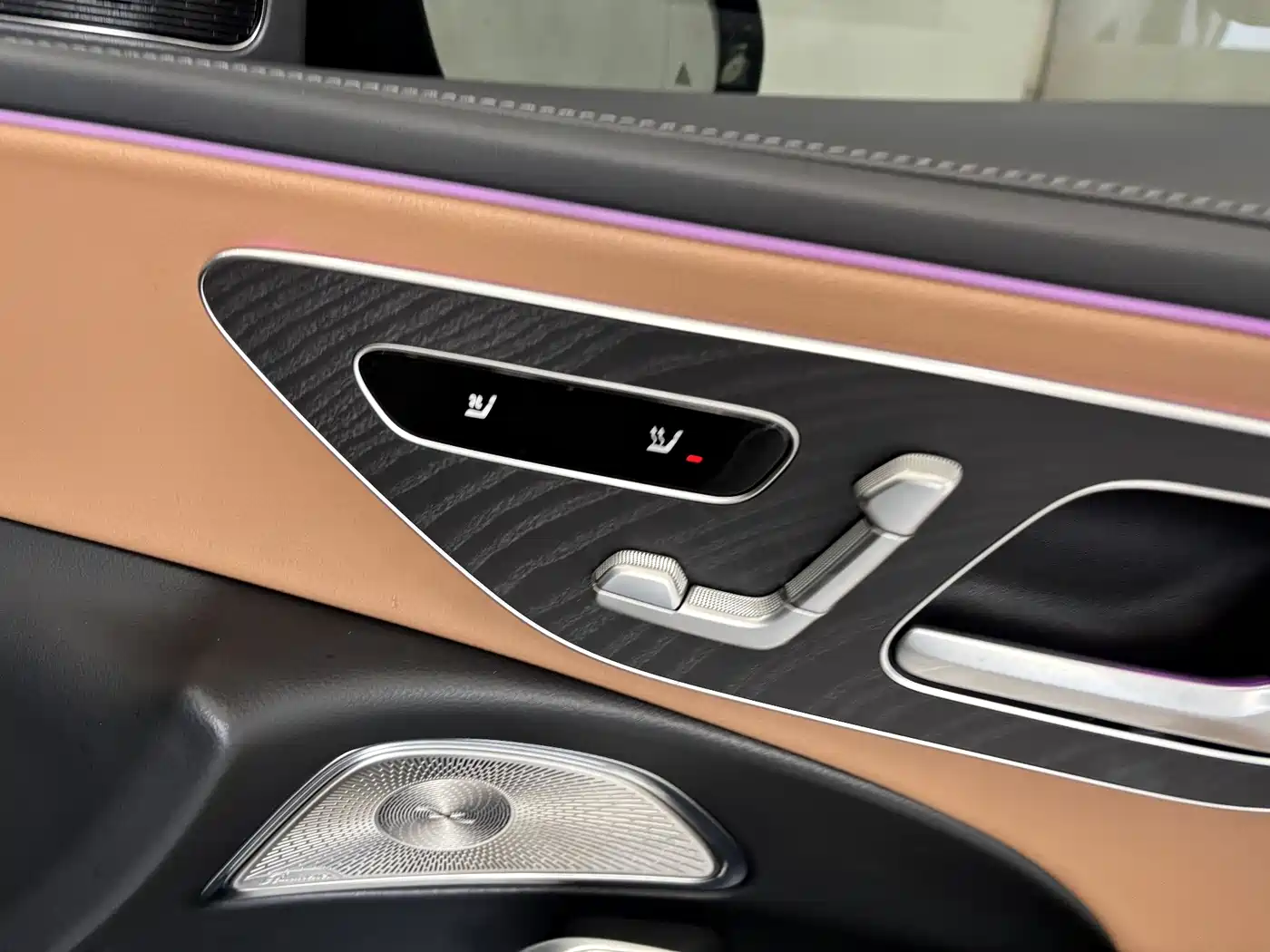 Mercedes-Benz E-Class 2025 E 300 L Luxury Sport фото 26