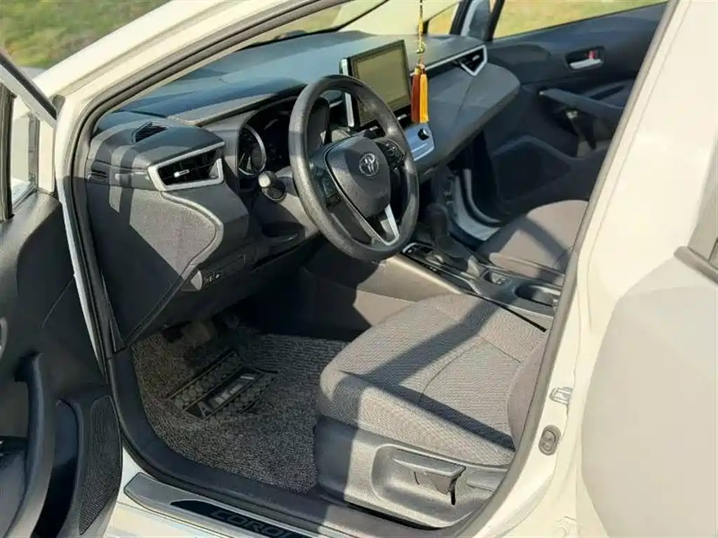 Toyota Corolla 2019 1.2T S-CVT GL-i Elite Edition фото 3