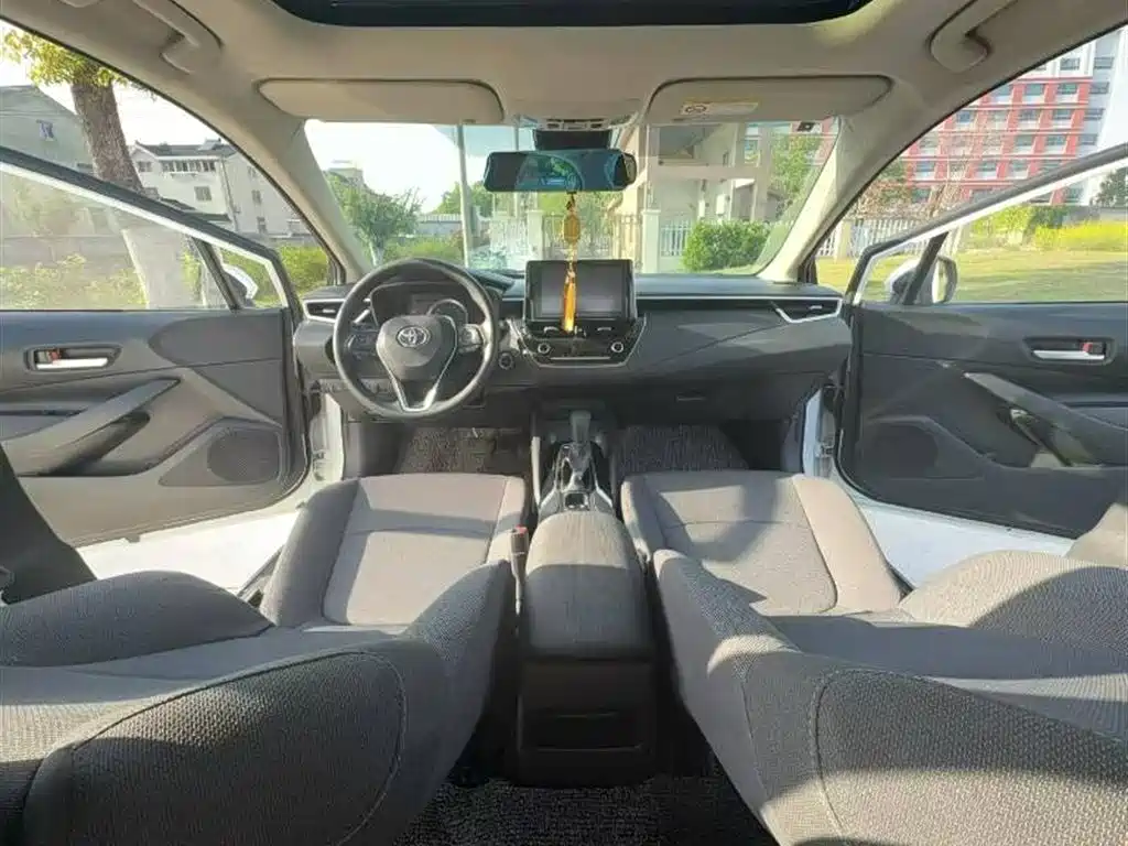 Toyota Corolla 2019 1.2T S-CVT GL-i Elite Edition фото 6