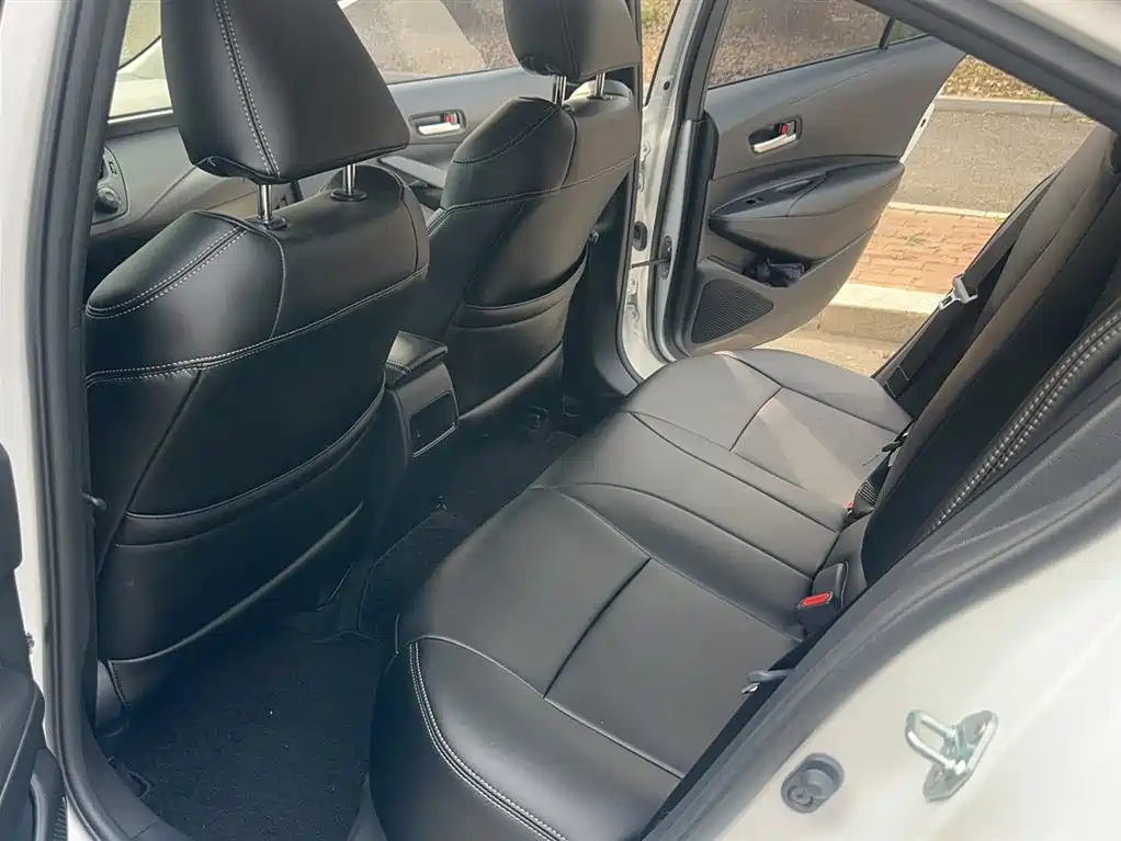 Toyota Corolla 2021 1.2T S-CVT Pioneer PLUS Edition фото 13