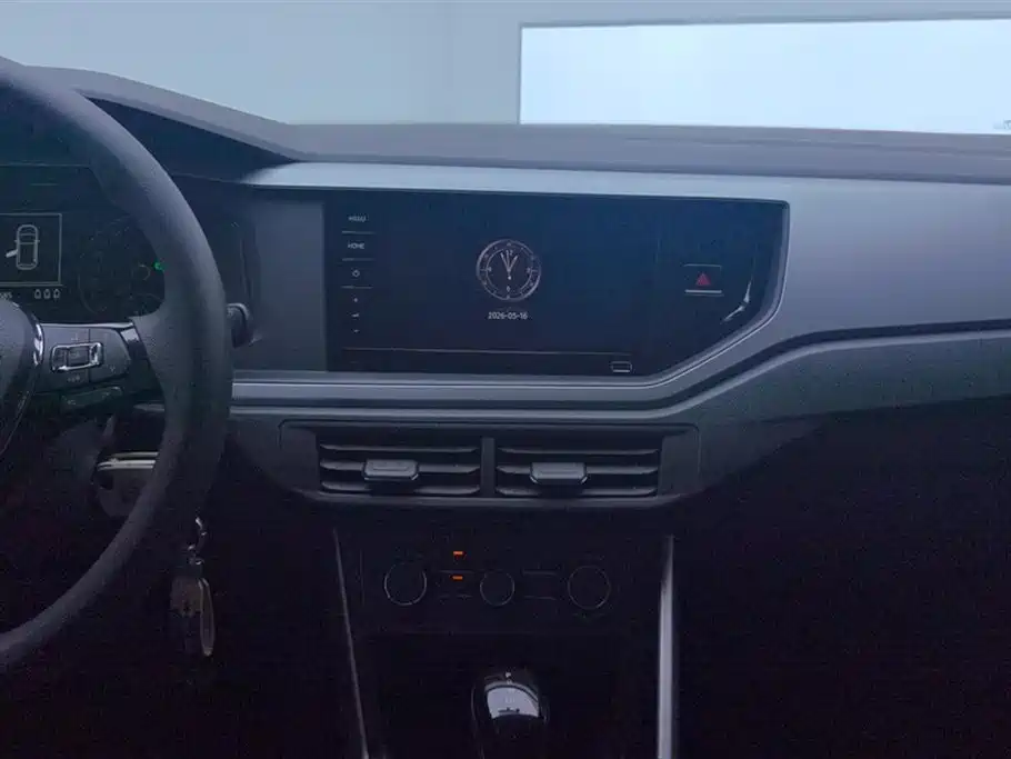 Volkswagen Polo 2022 Plus 1.5L Automatic Joyful Living Edition фото 13
