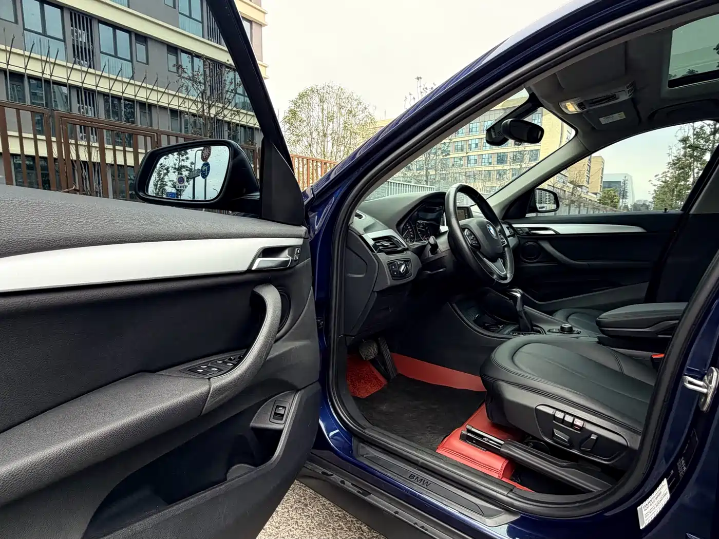 BMW X1 2016 sDrive18Li Premium Model фото 4