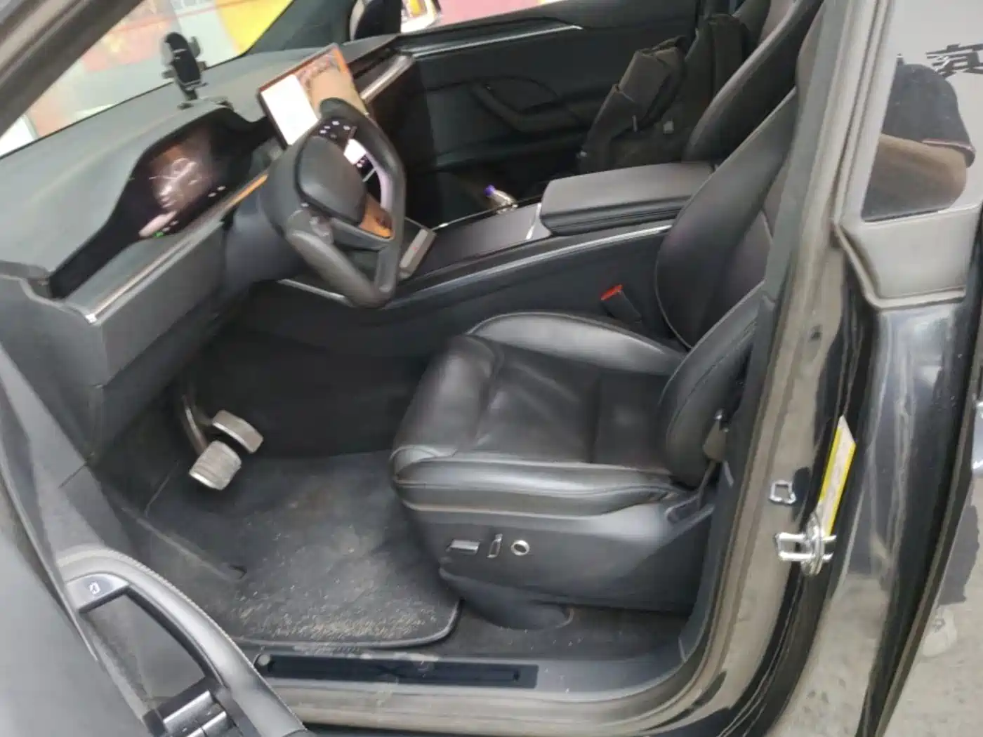 2025 Tesla Model X