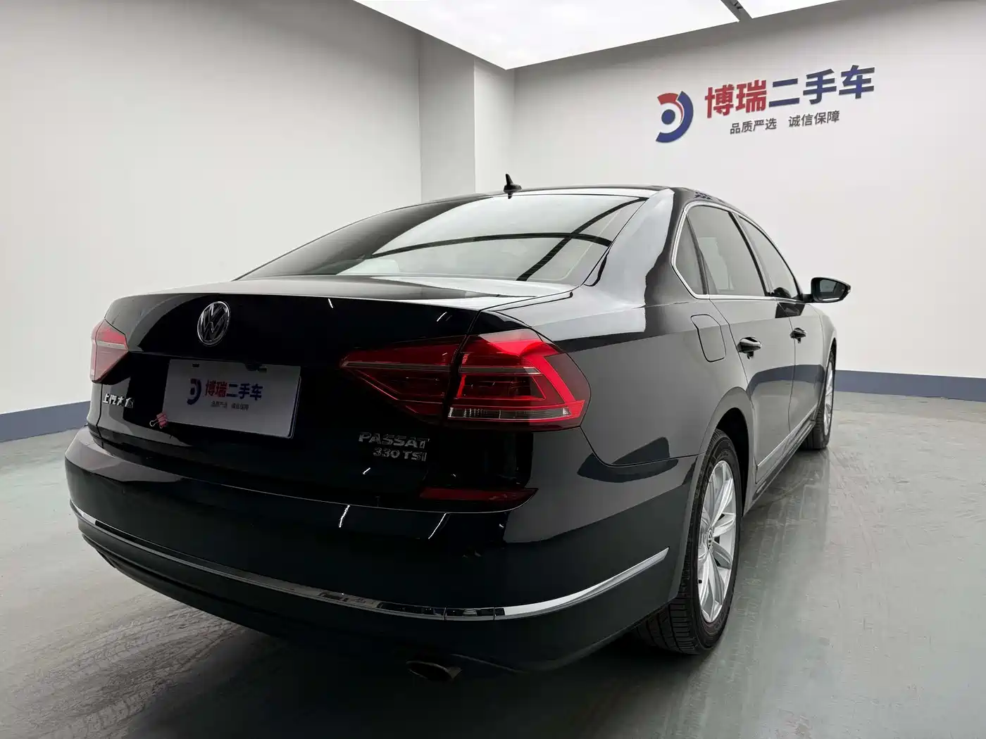 Volkswagen Passat 2017 330TSI DSG Prestige фото 5