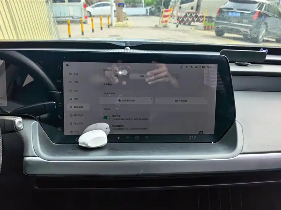 XIAOPENG P7