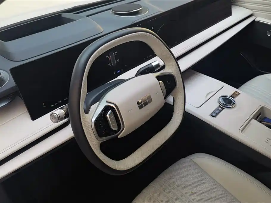 GEELY GALAXY GALAXY E8