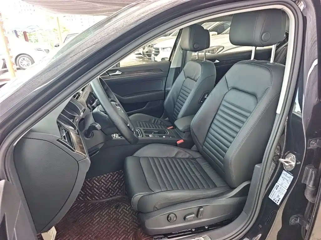 Volkswagen Magotan 2019 330TSI DSG Luxury Class China VI фото 15