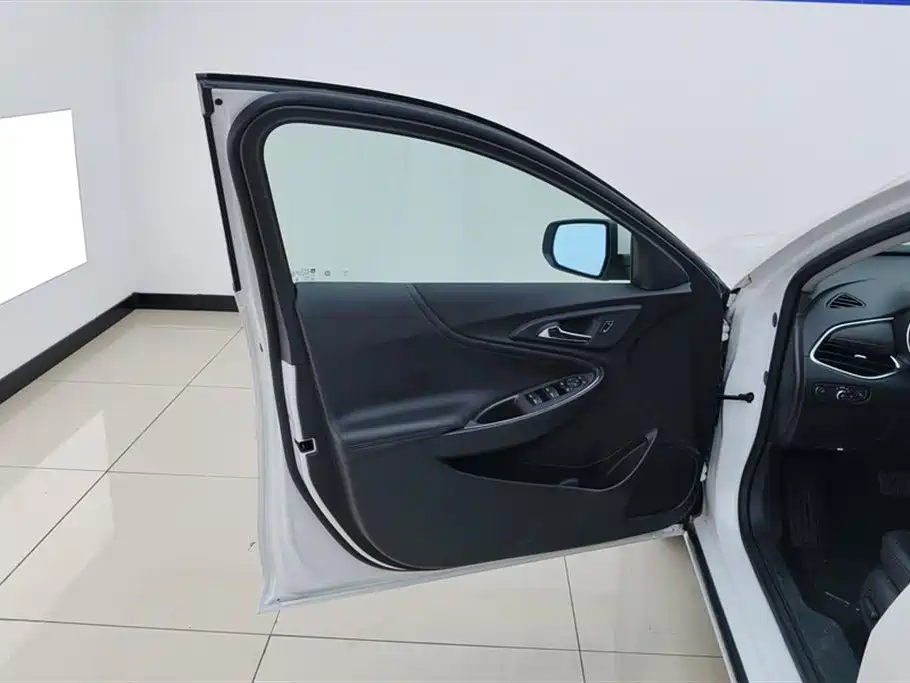 Chevrolet Malibu XL 2023 1.5T RS Edition фото 7