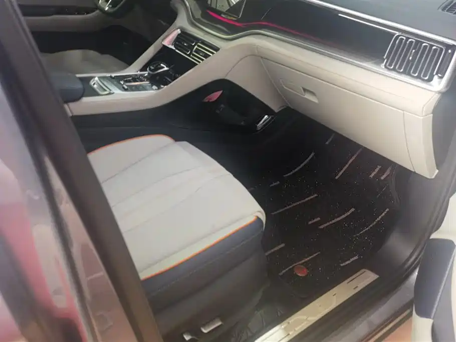 BYD Song PLUS PHEV 2023 Champion Edition DM-i 110KM Flagship PLUS фото 8