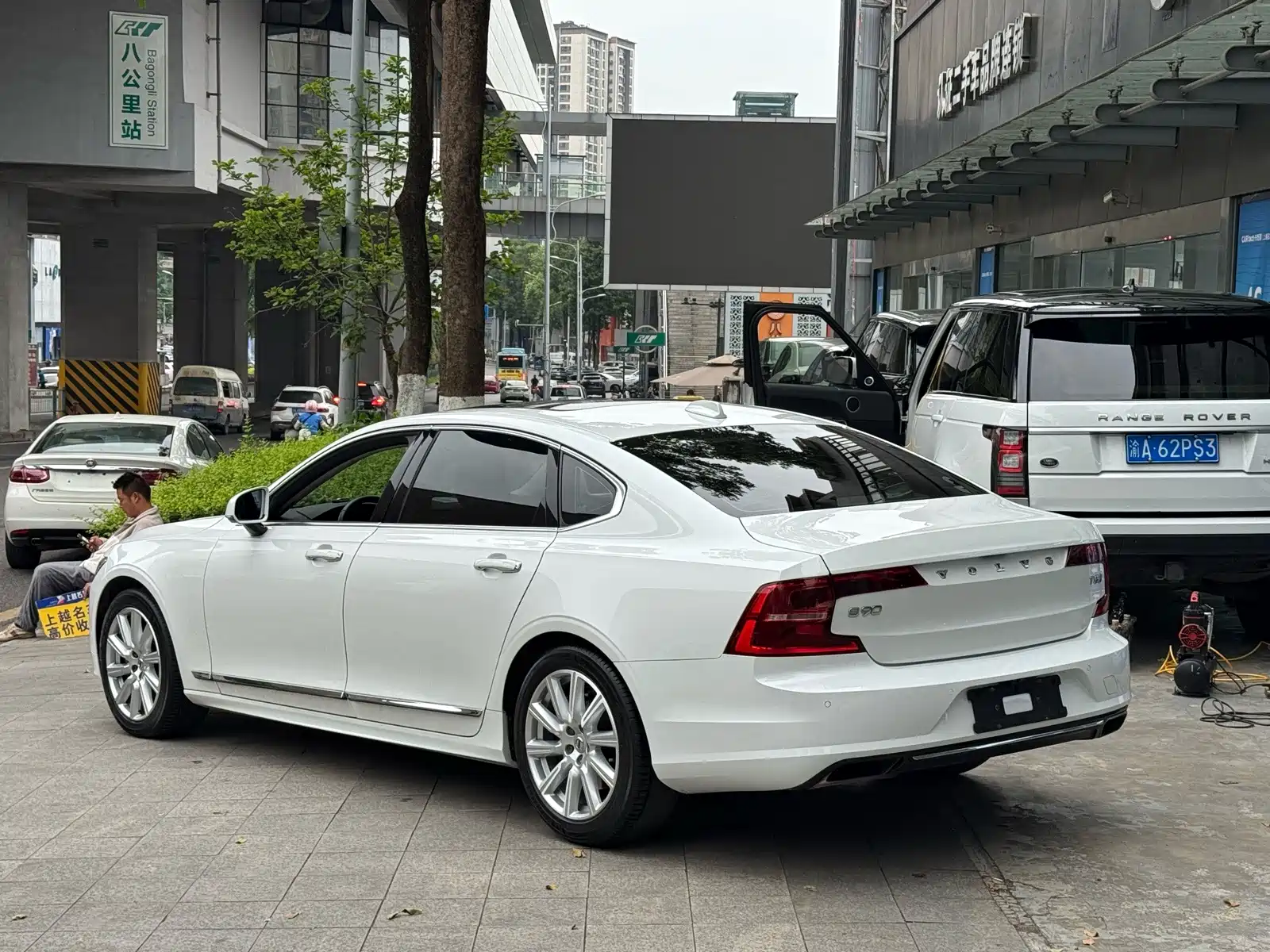 Фото 4 - Volvo S90