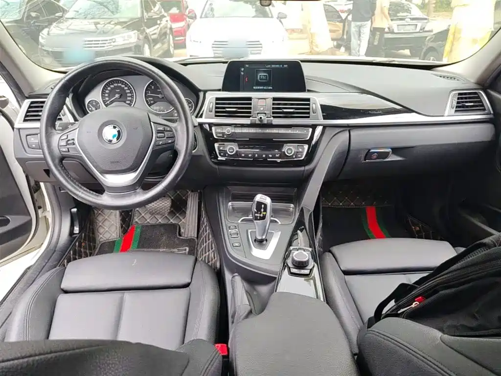 BMW 3 Series 2018 320Li Fashion Style фото 10