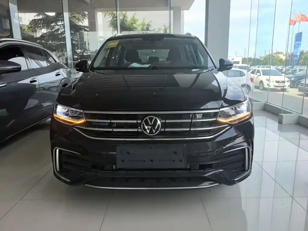 2026 Volkswagen Tiguan L PHEV