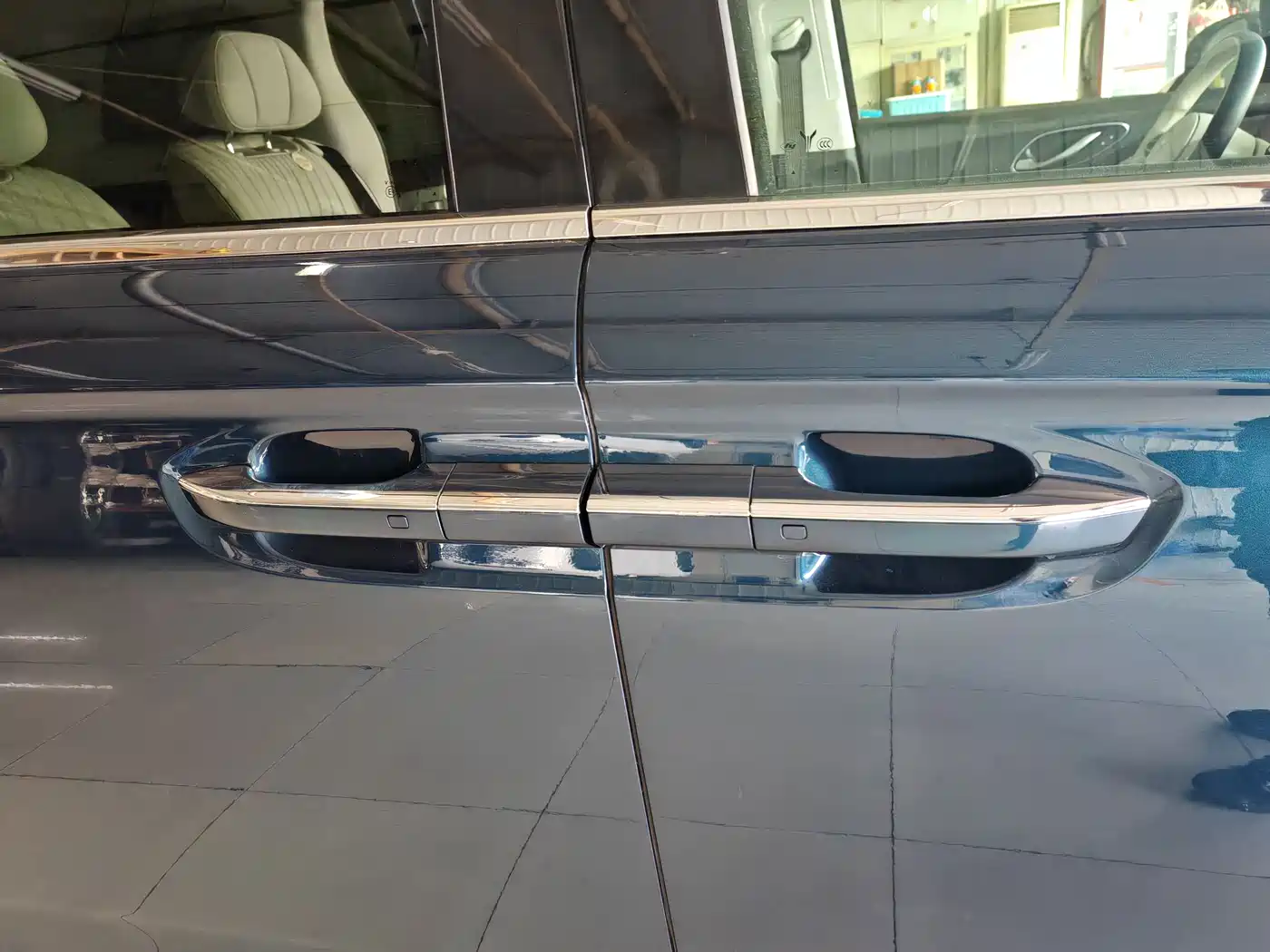 Voyah Auto Voyah Dreamer 2025 PHEV AWD Flagship Kunpeng Edition фото 24